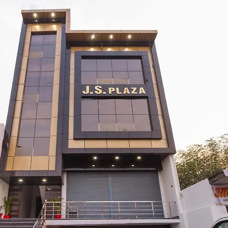 Oyo Hotel Js Plaza